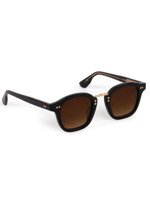 Campbell-Black-Quarter-Web